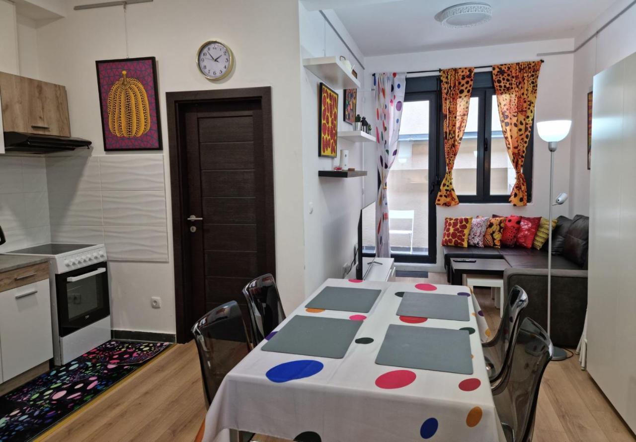 Kusama New Business Grade Comfort Apartment *